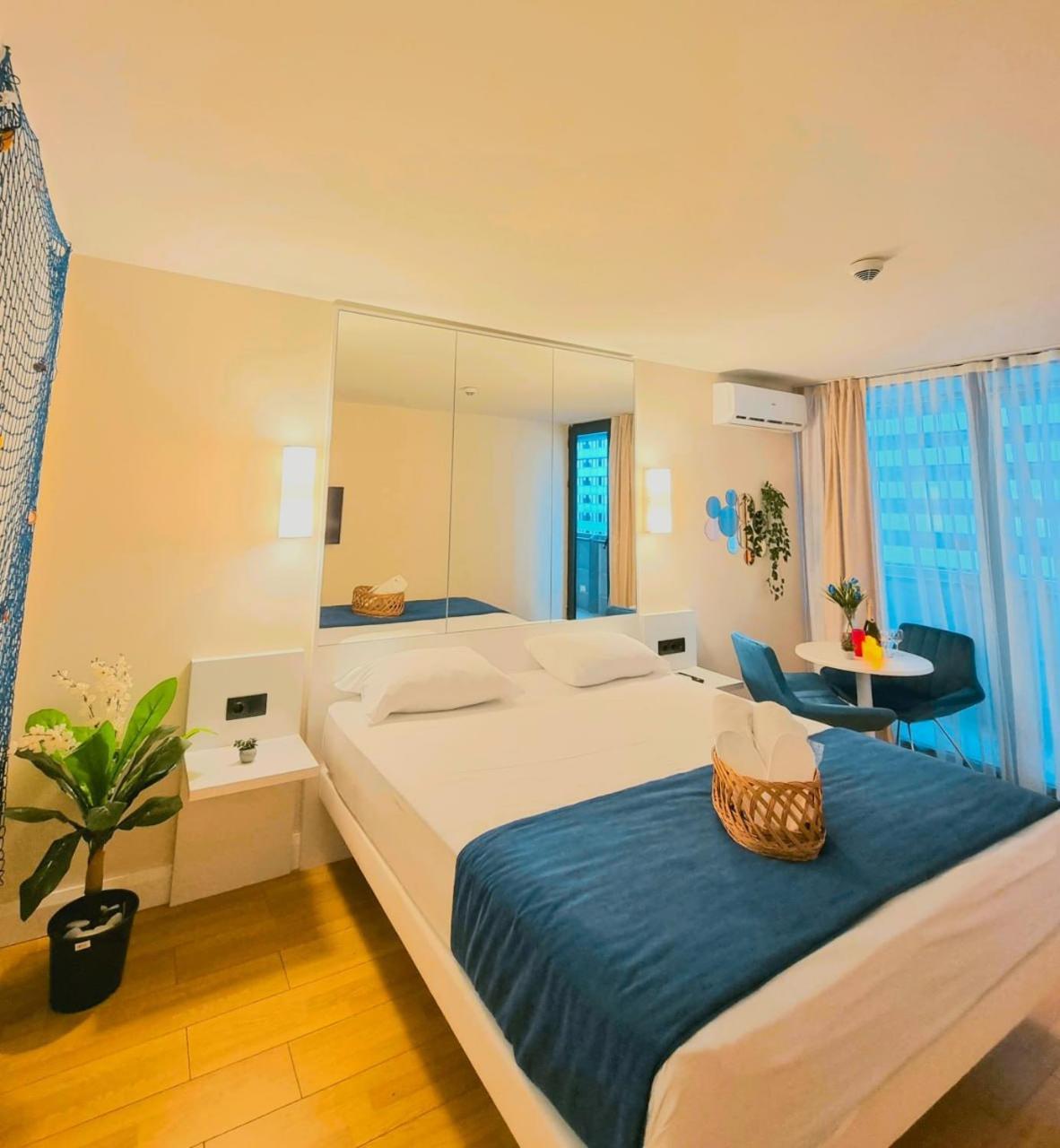 Orbi City Aparthotel Batumi Exterior foto